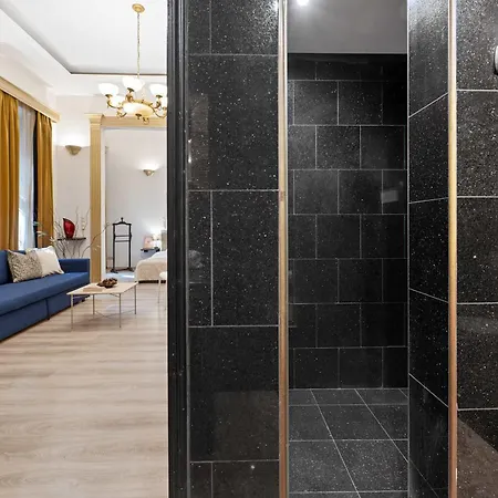 Bold Art Opera House At Your Doorstep Apartment
