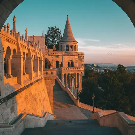 Bold Art Opera House At Your Doorstep * Budapest